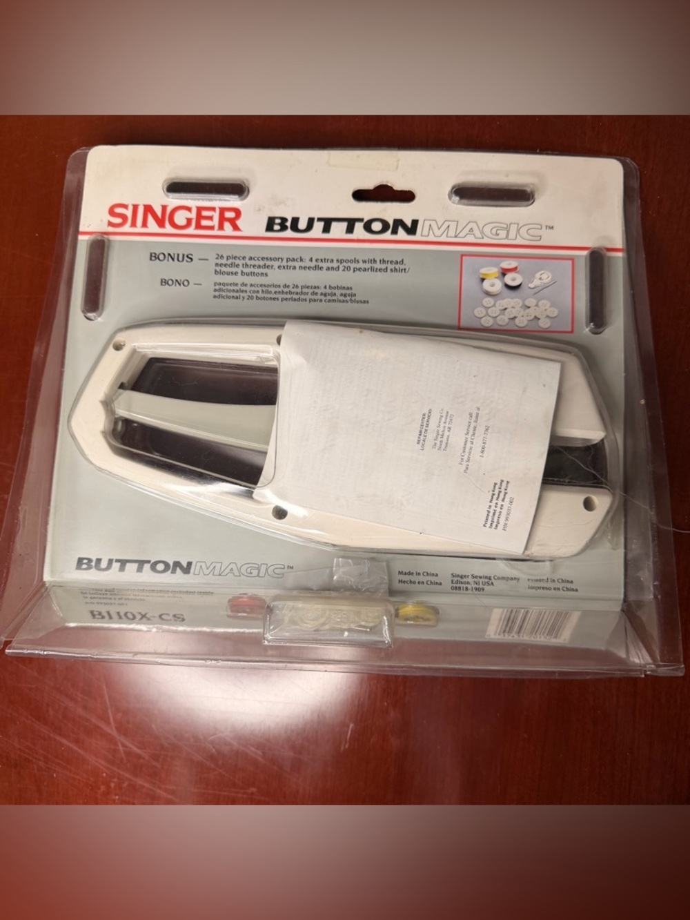 Singer Button Magic Button Attacher - White - Picture 2 of 4